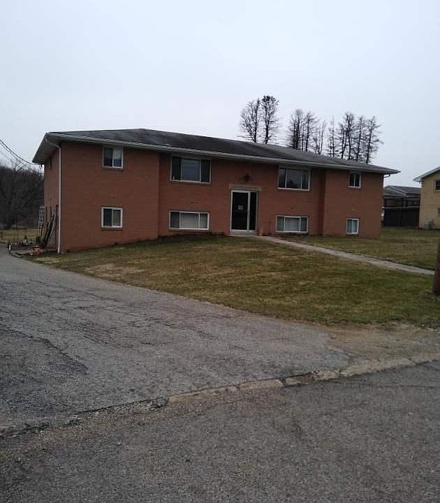 OUTSIDE OF BUILDING. UNIT AVAILABLE IS ON TOP FLOOR ON RIGHT SIDE.