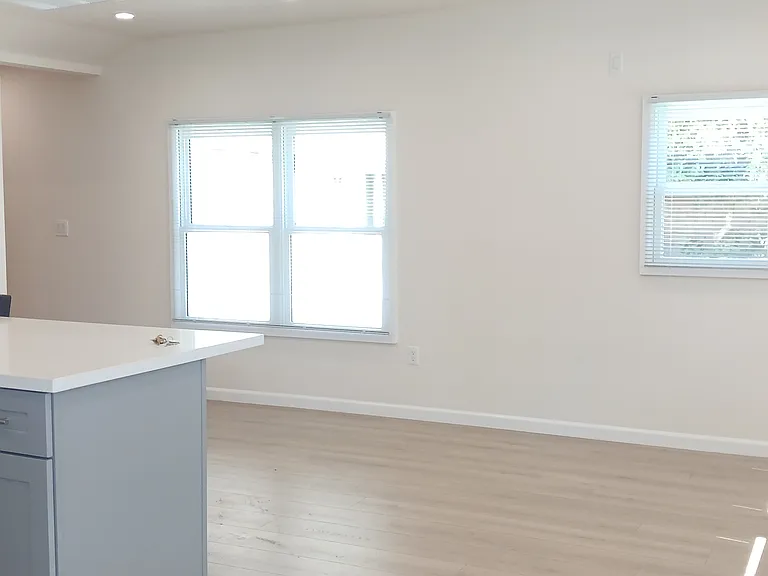 6721 Tyrone Ave #C — Photo 8