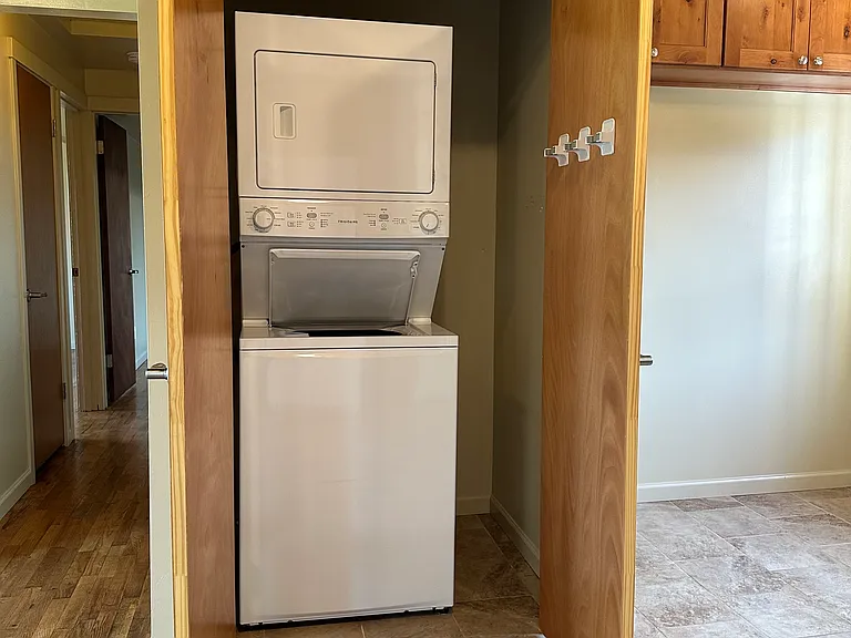 1406 O Ave — Photo 17