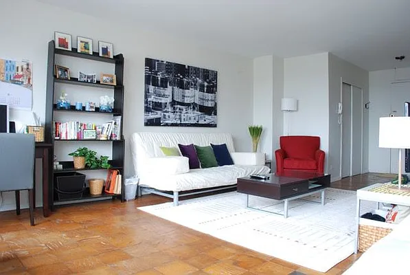 Rented by BSRG Realty | media 7