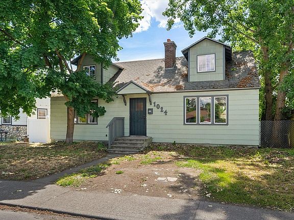 3rd image of 1024 E Wellesley Ave