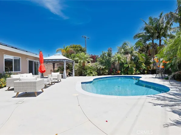 6232 Medford Dr, Huntington Beach, CA 92647