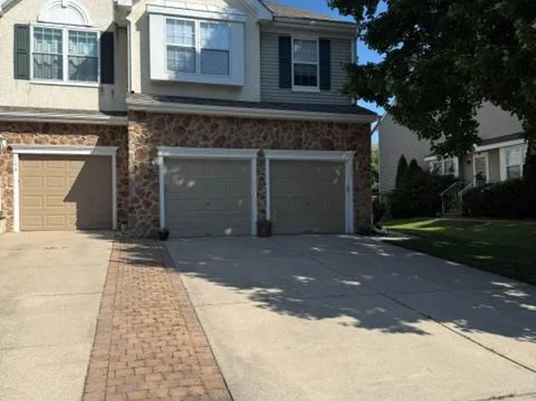 146 Hearthstone Ln, Marlton, NJ 08053