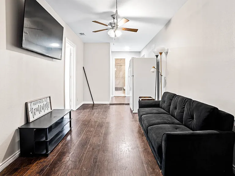 6407 Chinaberry Trl — Photo 8