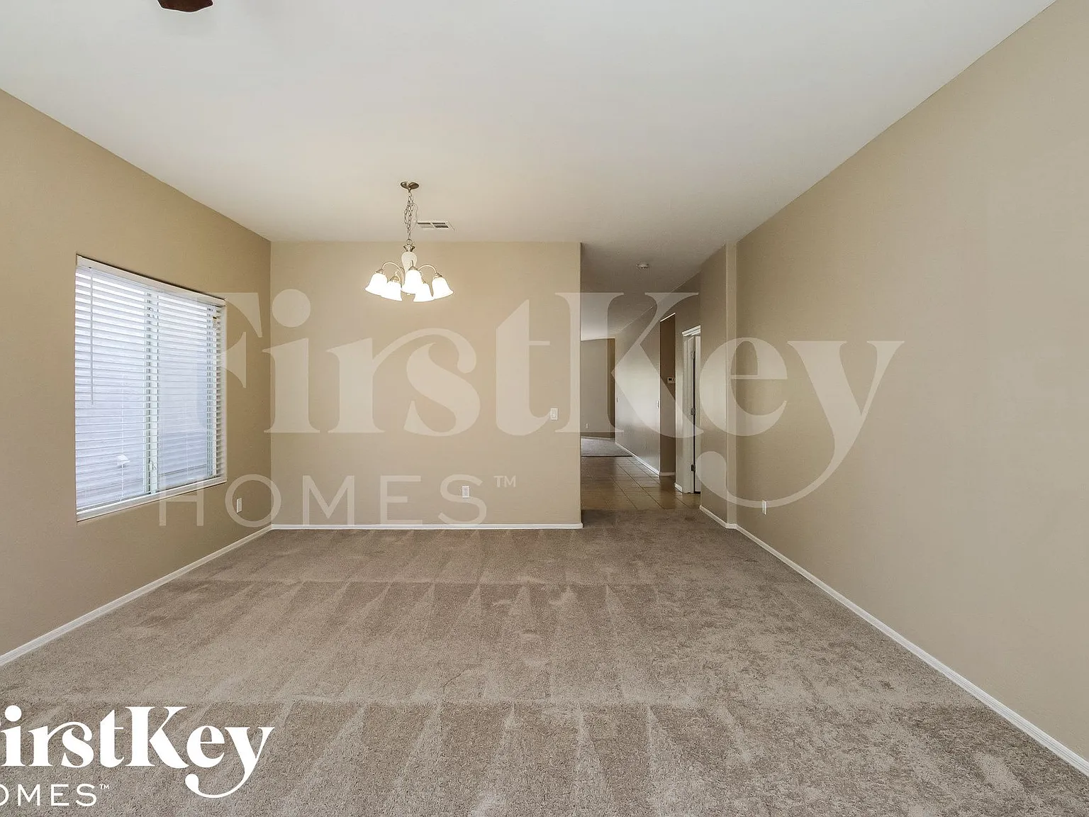 4 bed, 2.0 bath, 1909 sqft, $2,110 — Photo 2