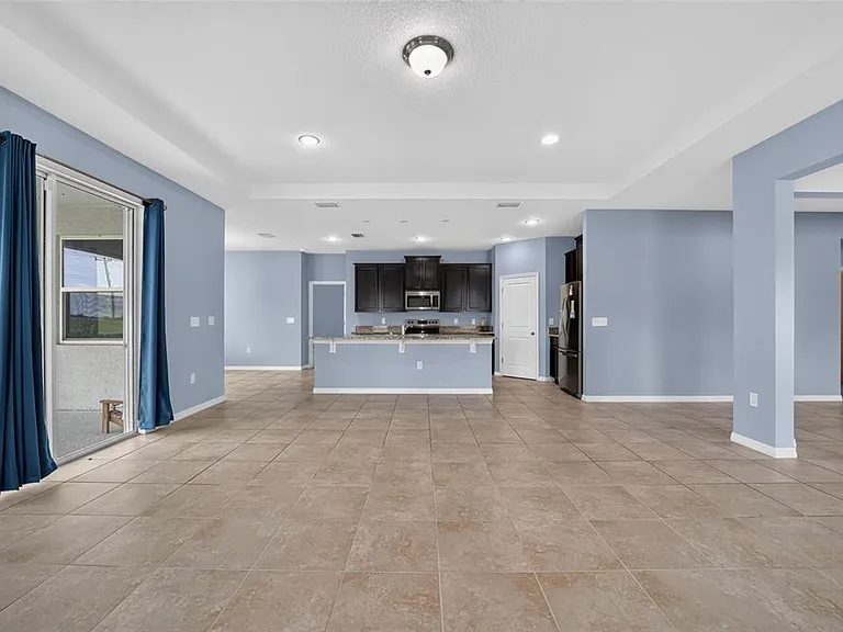 4572 SW 65th Pl — Photo 14