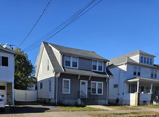 32 N Gates Ave, Kingston, PA 18704