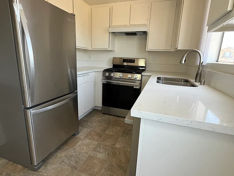 1320 W 225th St #3 — Photo 13