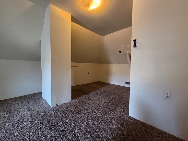 154 6th St #2 — Photo 9
