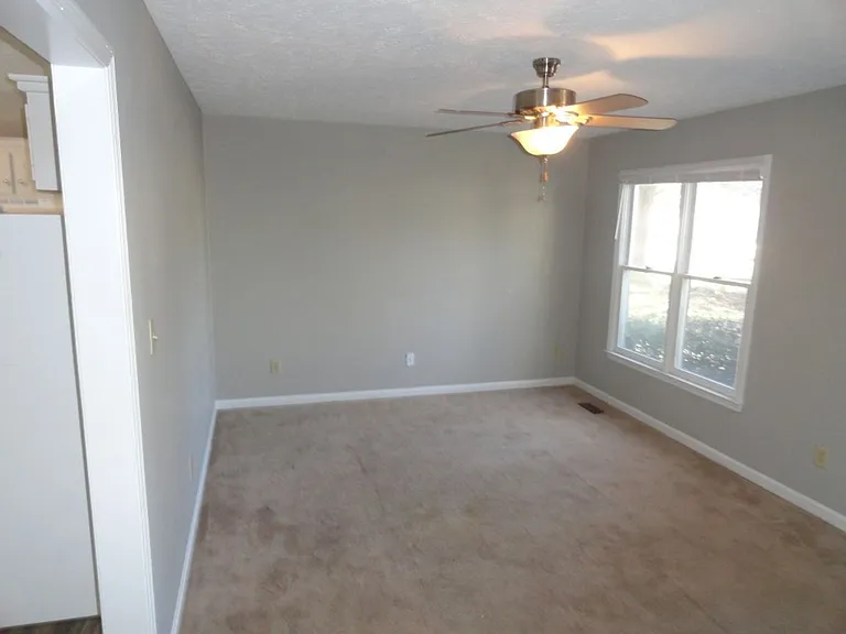 5513 Brown St — Photo 3