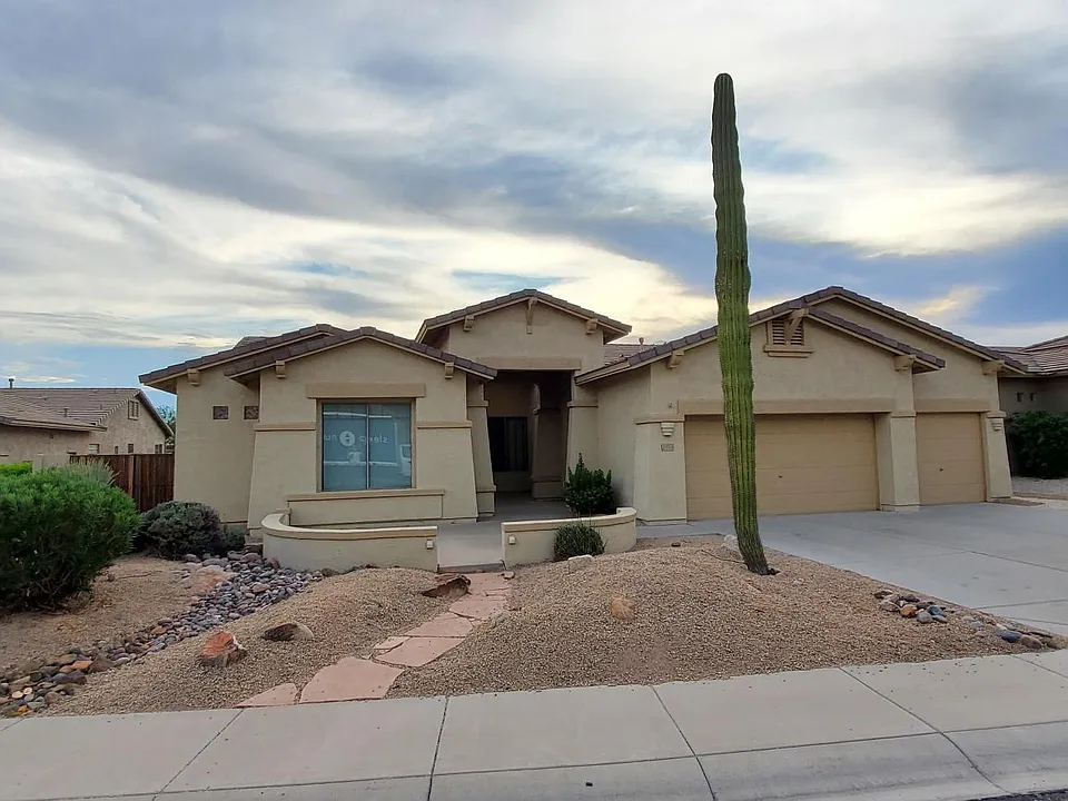 26024 N Fernbush Dr