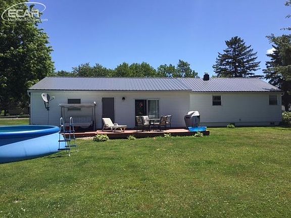 2nd image of 11089 Phyllis Dr