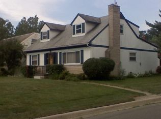 605 Enfield Rd, Columbus, OH 43209