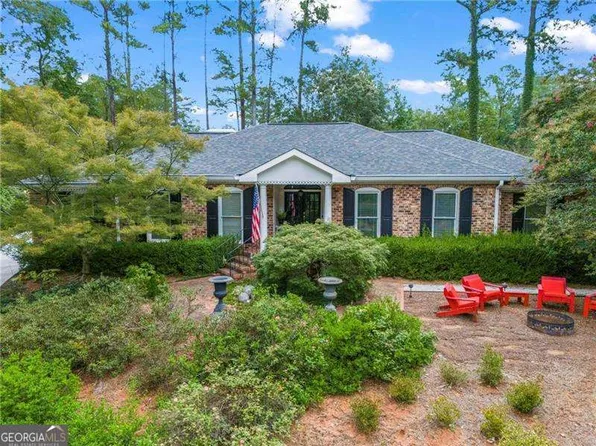 104 Lakeshore Cir NE, Marietta, GA 30067