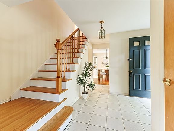 4th image of 5 Buchanan Rd