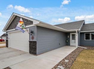 38839 Maple Ct, North Branch, MN 55056