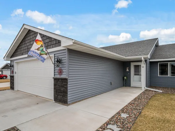 38839 Maple Ct, North Branch, MN 55056