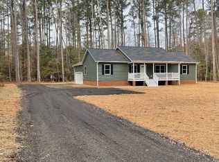 12356 Dogwood Trl, Gloucester, VA 23061