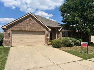 506 Hackberry Dr, Fate, TX 75087