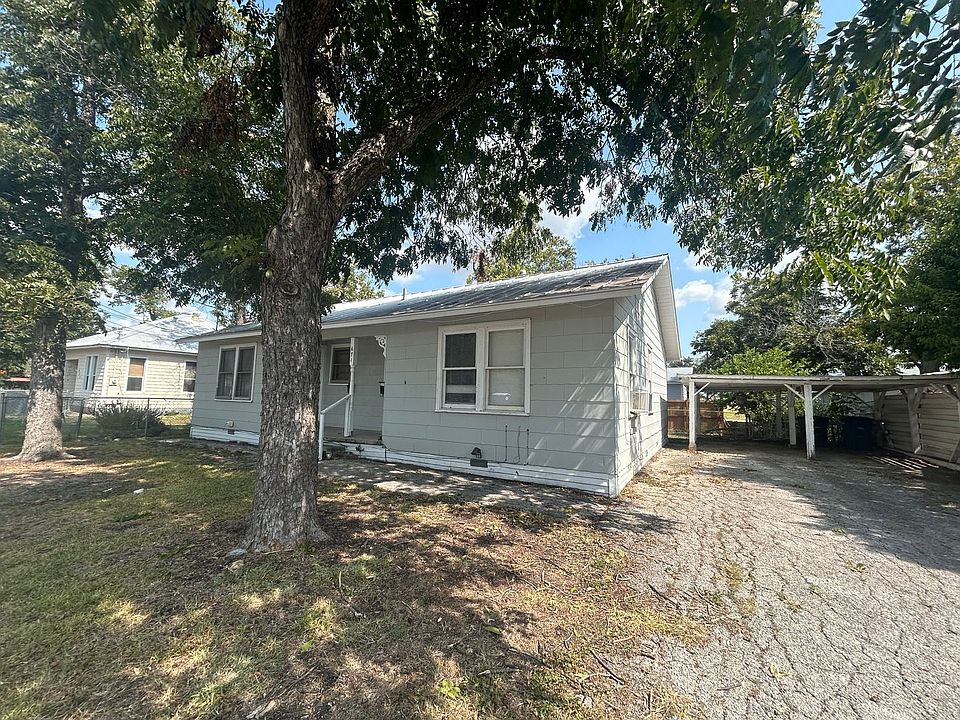 1st image of 671 Roosevelt St