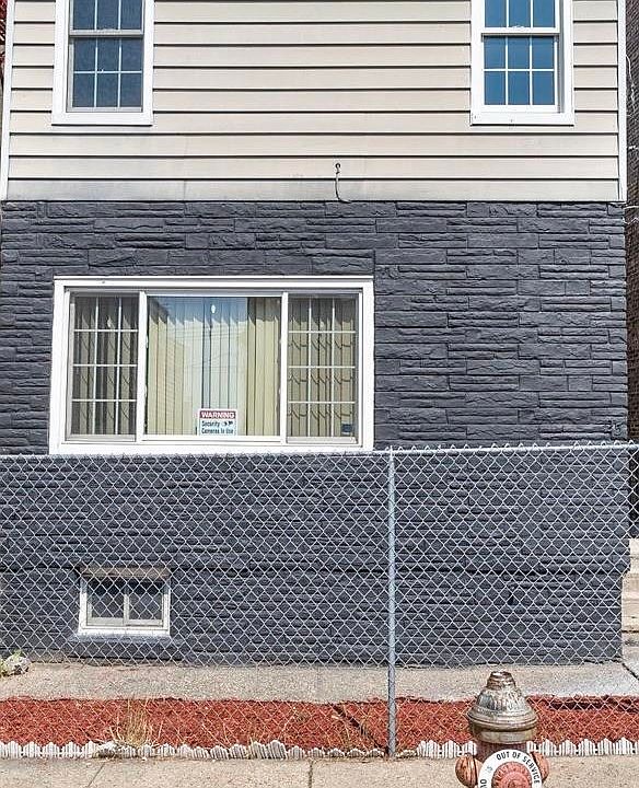 1st image of 25 Gray St