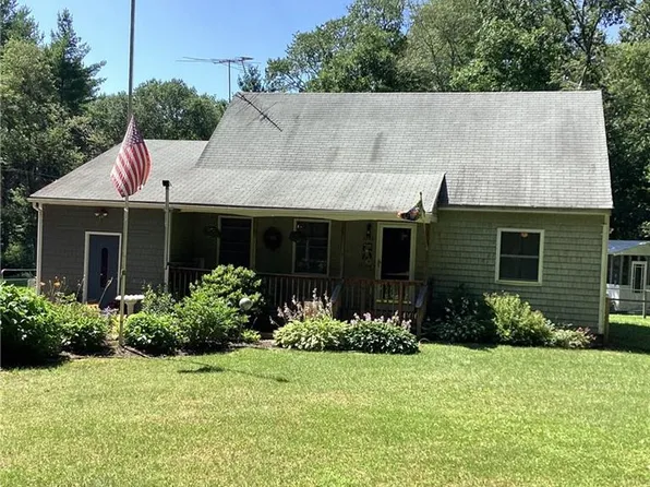 6786 Flat River Rd, Coventry, RI 02827