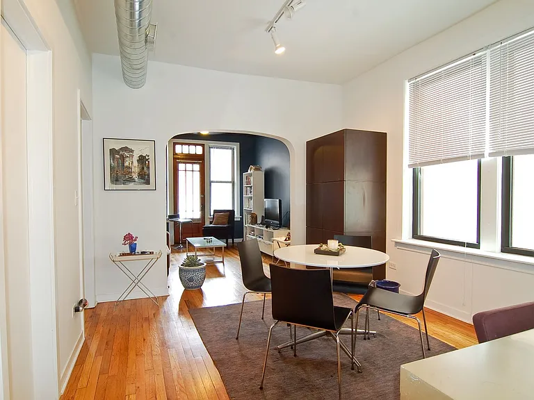 2638 W Iowa St #1F — Photo 3