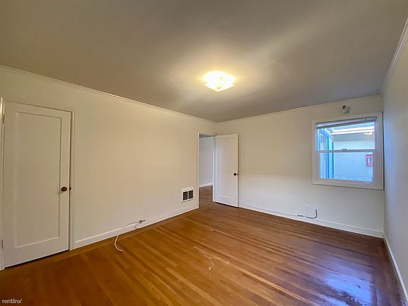 5th image of 1335 38th Ave APT 2