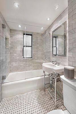5th image of 45 5th Ave APT 3C