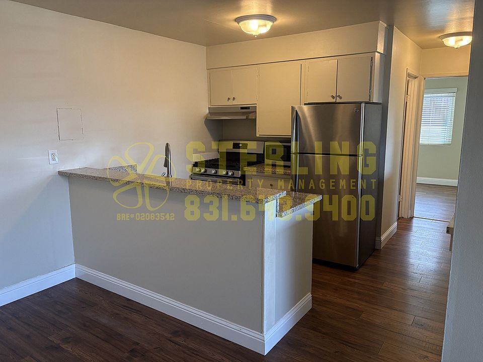1st image of 1042 Forest Ave #1042F20
