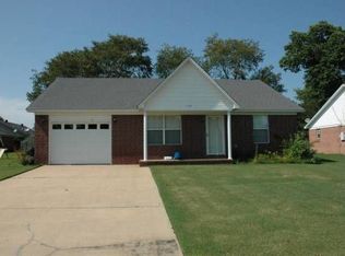 110 Louis Dr, Searcy, AR 72143