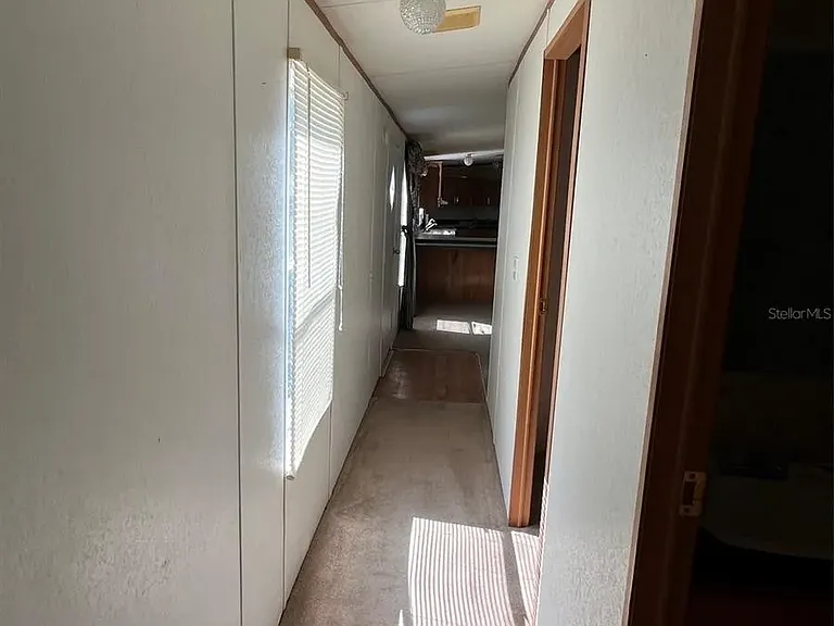 10429 Hudson Ave — Photo 12