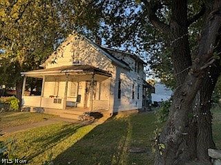 1st image of 3133 W 73rd St