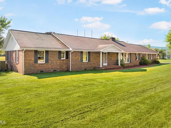 771 Roan Creek Rd, Mountain City, TN 37683