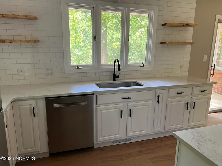 307 Kyloe Rd — Photo 6