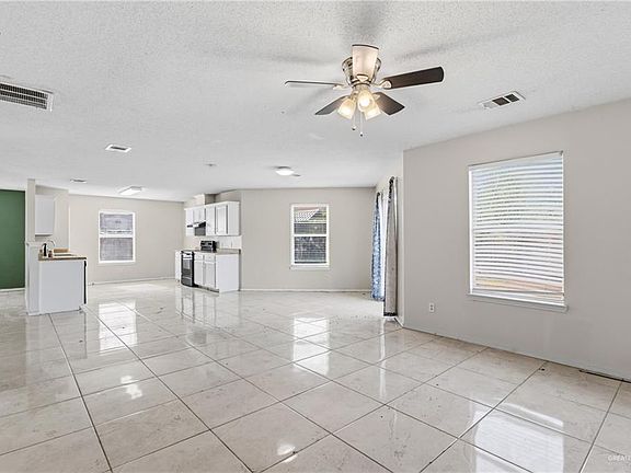 2nd image of 2110 W 40th St