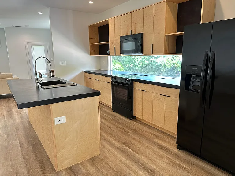 168 Trail Creek St — Photo 16