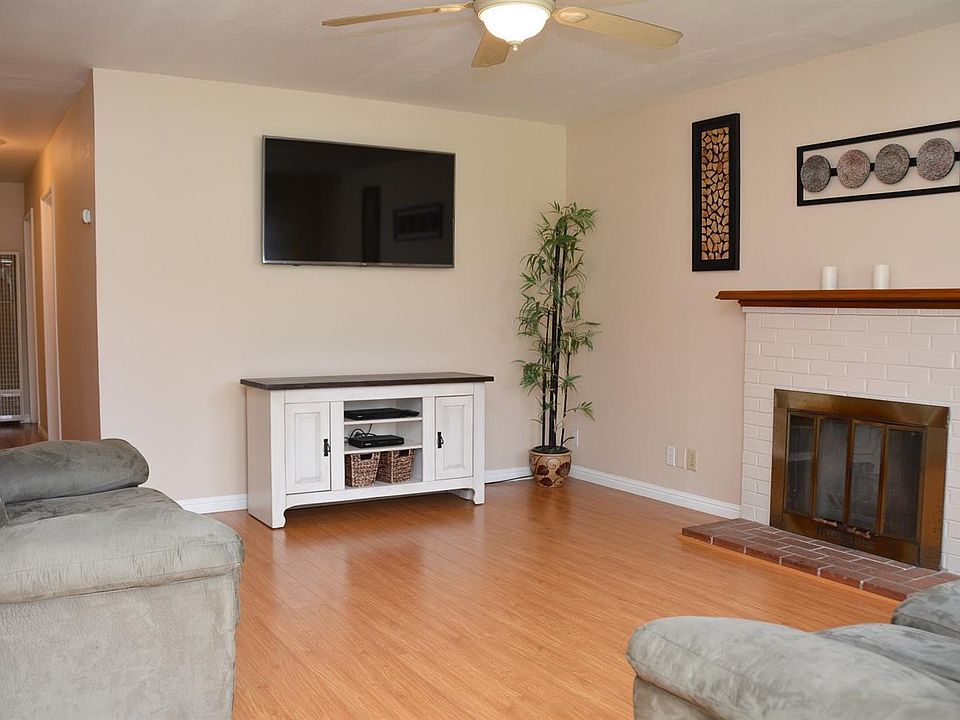 1st image of 2137 Sandra Dr