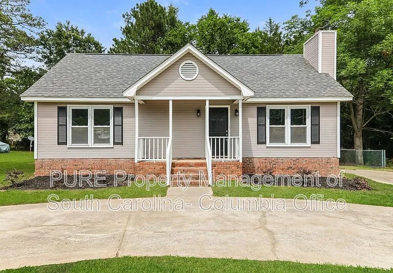 1204 Kennerly Rd — Photo 1