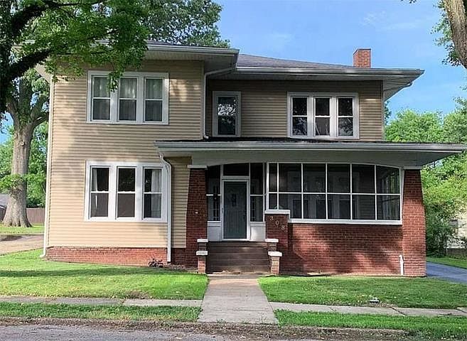 1st image of 308 N 3rd St