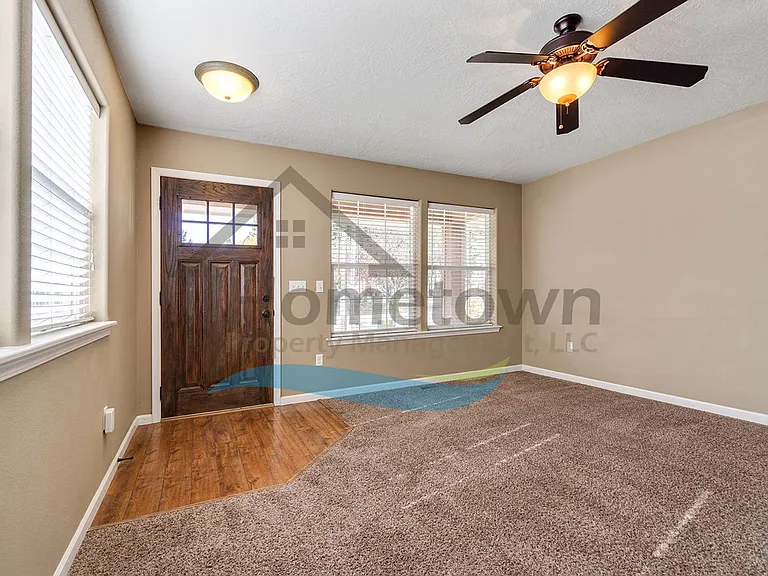 3182 N Honeysuckle Dr — Photo 6