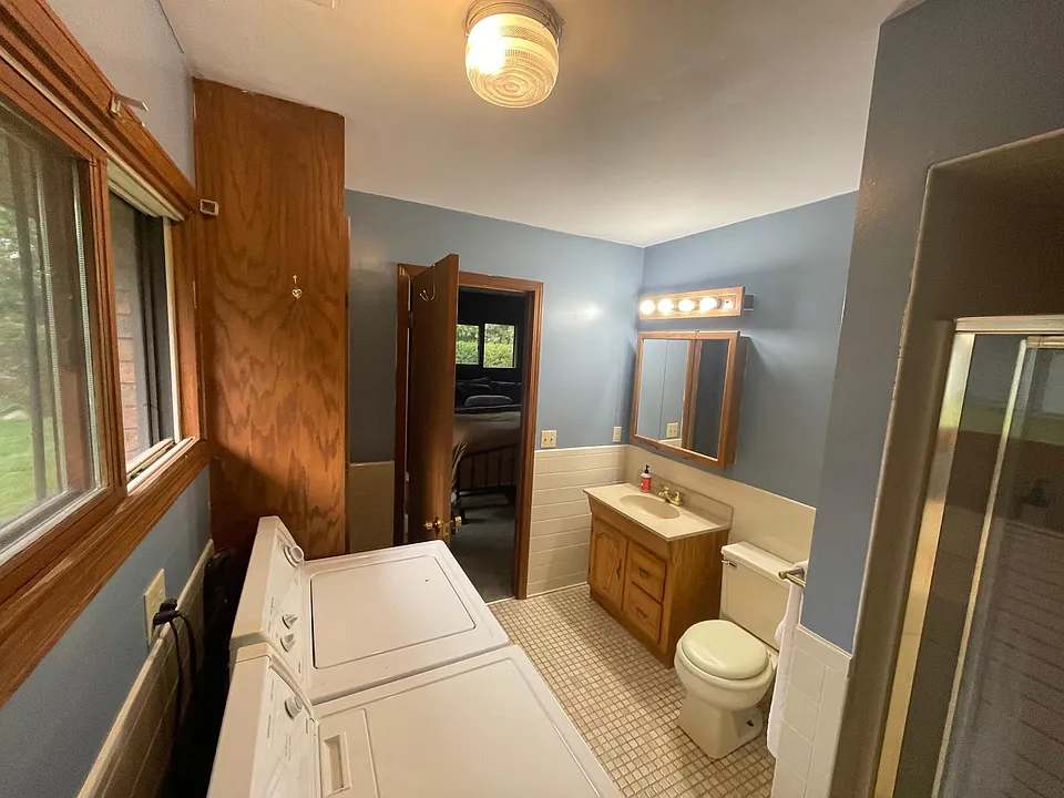 Masterbathroom