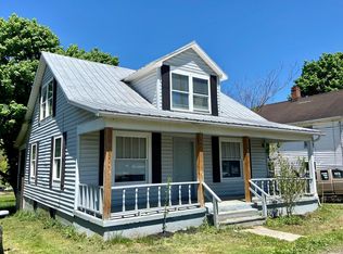 357 Hammond St, Great Cacapon, WV 25422