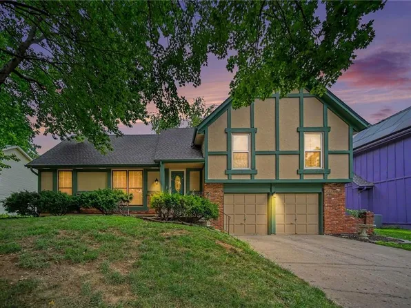 12904 W 70th Ter, Shawnee, KS 66216