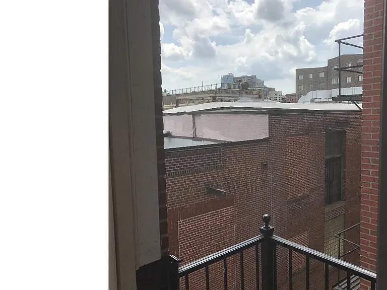52 N 2nd St #3 — Photo 7