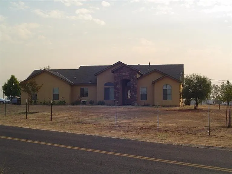 30472 Sunnyside Ave photo 1