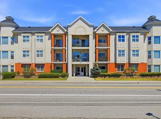 2134 S Kensington Rd NW #106, Calgary, AB T2N3R7