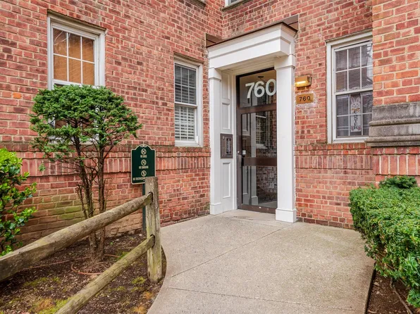 760 Bronx River Road #A57, Bronxville, NY 10708