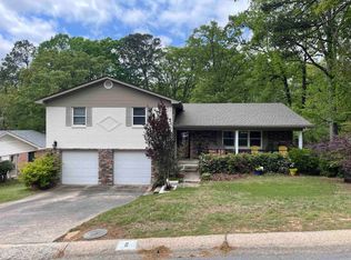 8 Evergreen Ct, Little Rock, AR 72227