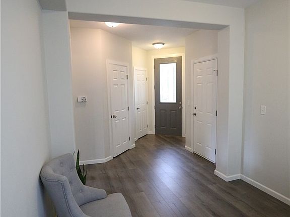 3rd image of 18525 98th Ave E